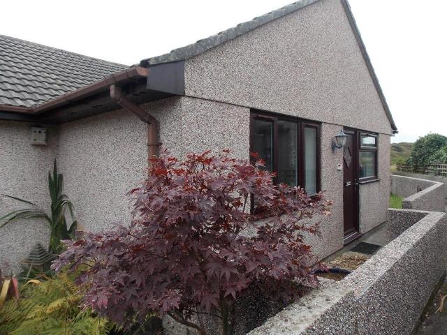 Bungalow for rent in Penbeagle, Cornwall