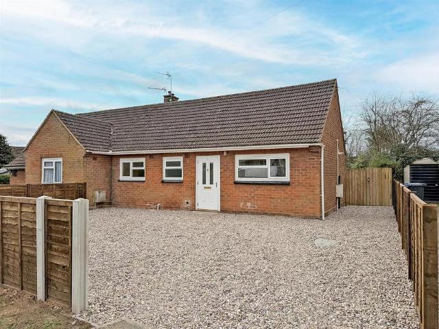 Bungalow for rent in Great Chatwell, Isle Of Man
