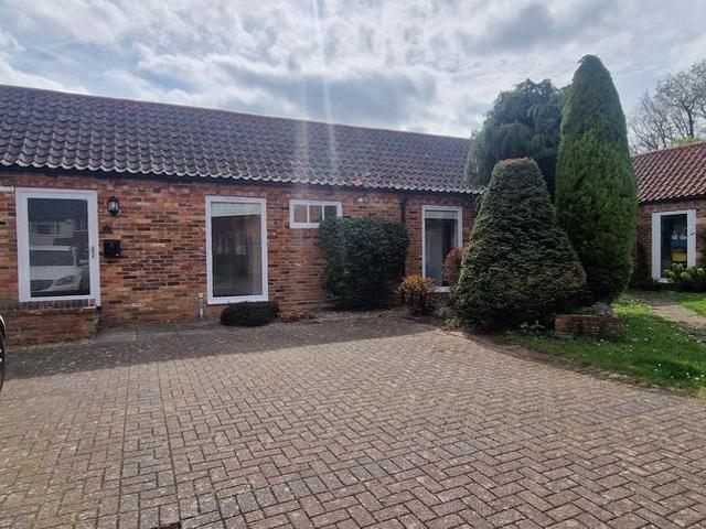 Bungalow for rent in Alverton, East Midlands