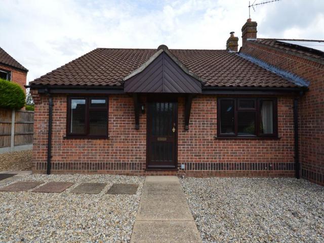 Bungalow for rent in East Tuddenham, Norfolk