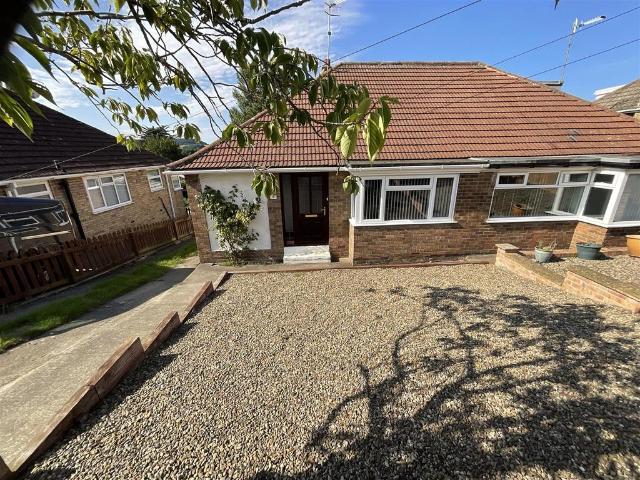 Bungalow for rent in Scarborough, Newby and Scalby
