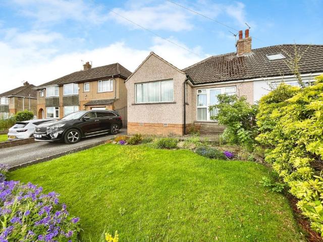 Bungalow for rent in Exley Head, Keighley