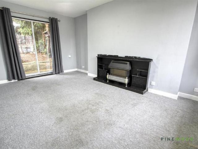 House for rent in Barrow Hill, Loundsley Green