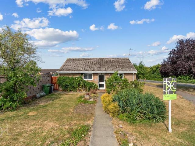 Bungalow for rent in Murcot, Crookhill