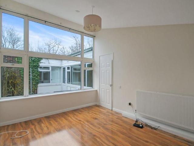 House for rent in The Brow, Halton