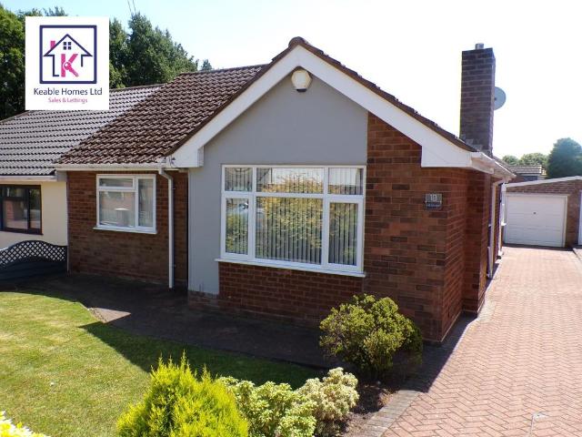 Bungalow for rent in Chadsmoor, Staffordshire