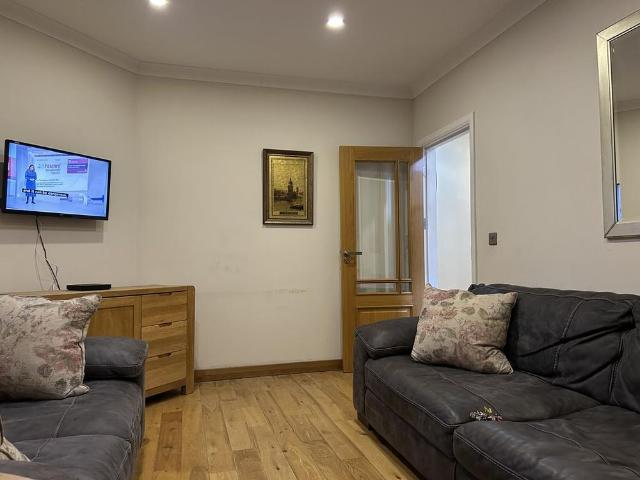 House for rent in London Borough of Ealing, Greater London