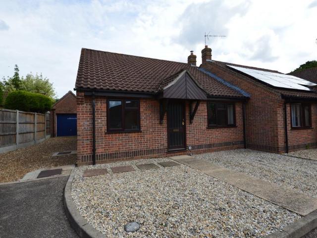 Bungalow for rent in East Tuddenham, Norfolk