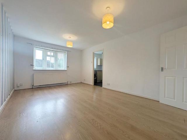 House for rent in Murdishaw, Halton