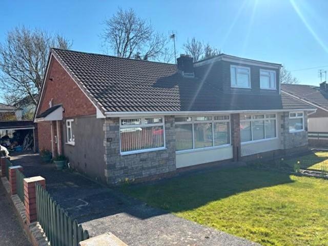 Apartment for rent in Pencoed