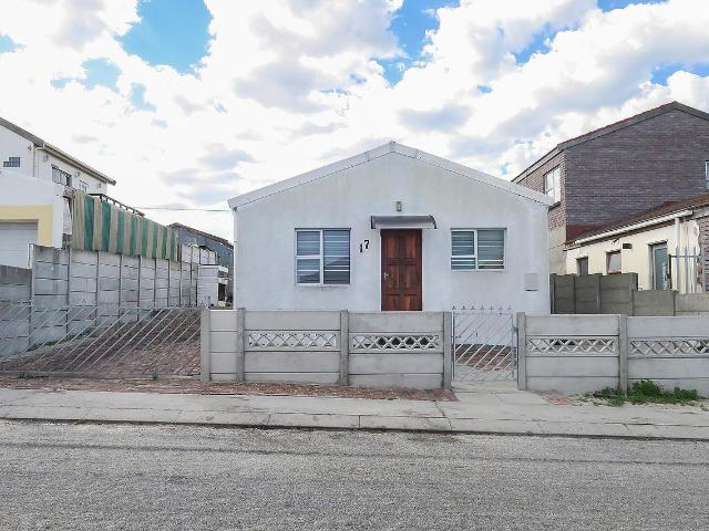 House for rent in Mitchells Plain, Western Cape
