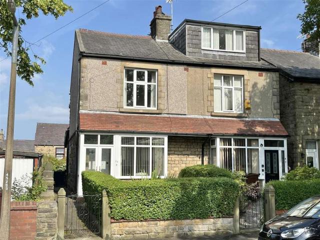 Farm for sale in Whitfield, Charlesworth