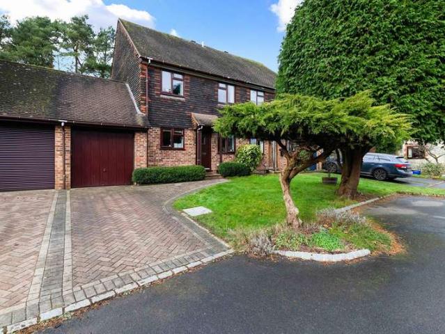 Farm for sale in Hillview, Surrey
