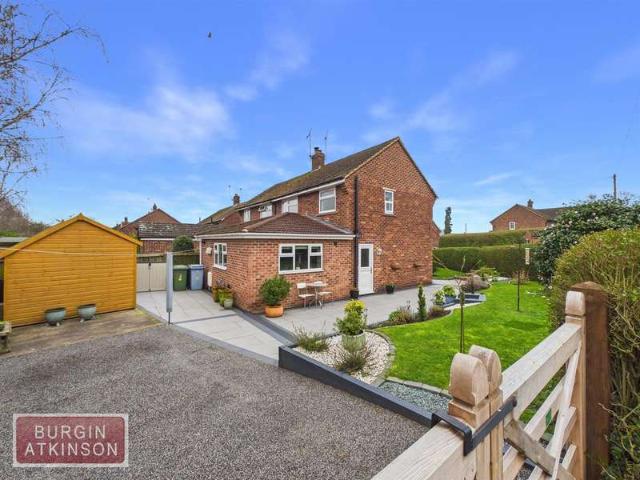 Farm for sale in Lound, Costhorpe