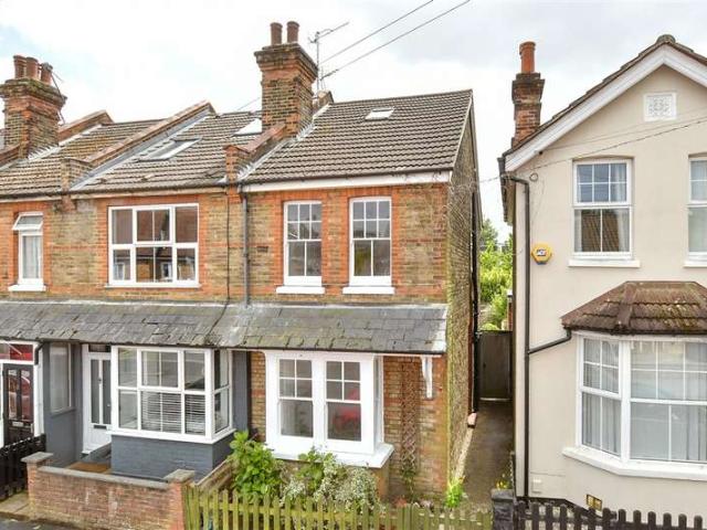 Farm for sale in Red Hill, Surrey