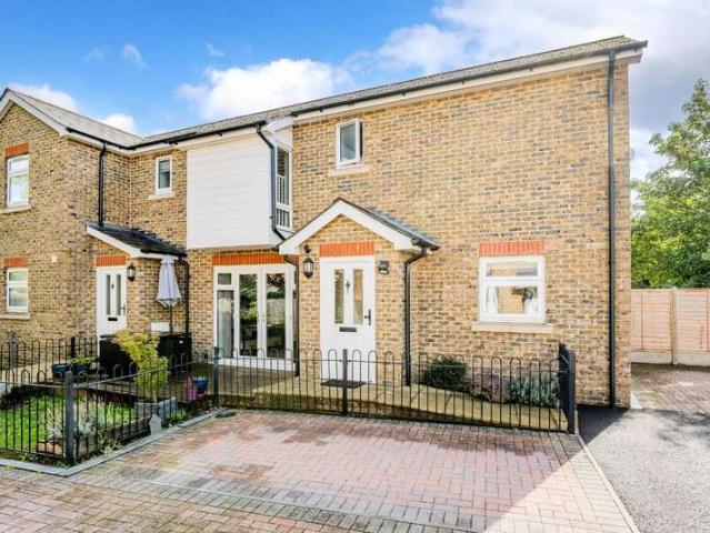 Farm for sale in Worcester Park, Greater London