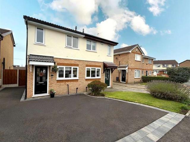 Farm for sale in Westhoughton, Lee Bank