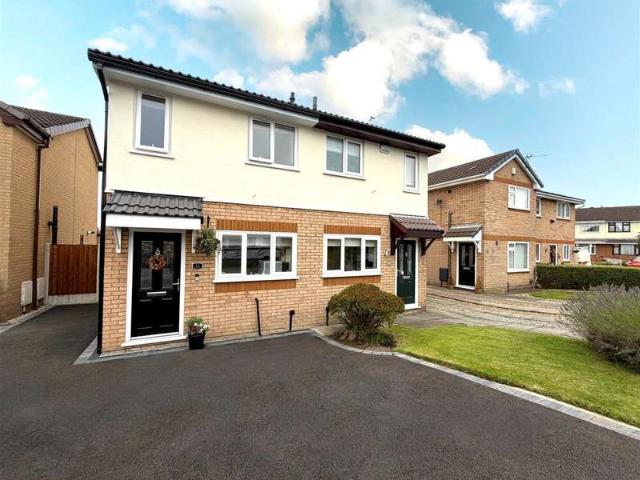 Farm for sale in Westhoughton, Lee Bank