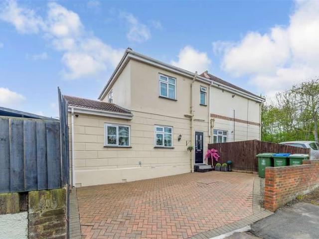 Farm for sale in Barnehurst, Greater London