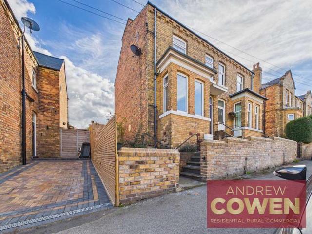 Farm for sale in Falsgrave, Scarborough
