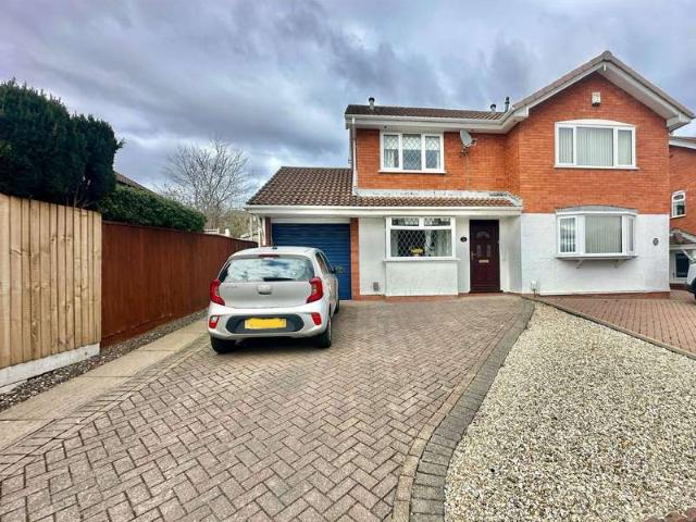 Farm for sale in Woodsetton, Coseley