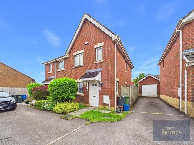 Farm for sale in Falcon Lodge, Wales