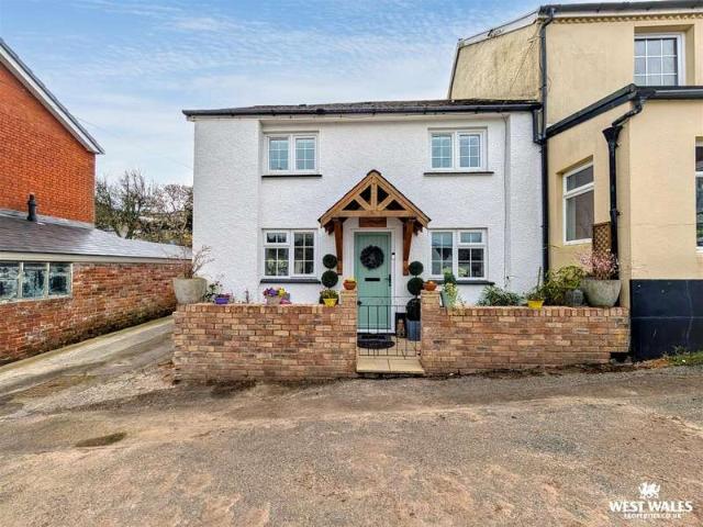 Farm for sale in Ferryside, Wales