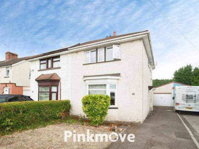 Farm for sale in Maesglas, Wales