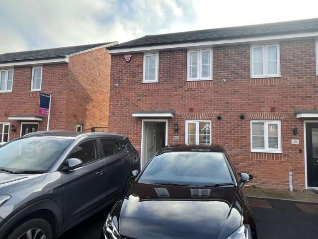 Farm for rent in Cakemoor, West Midlands