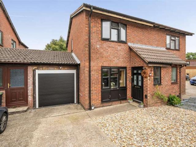 Farm for sale in Middlecroft, Hampshire