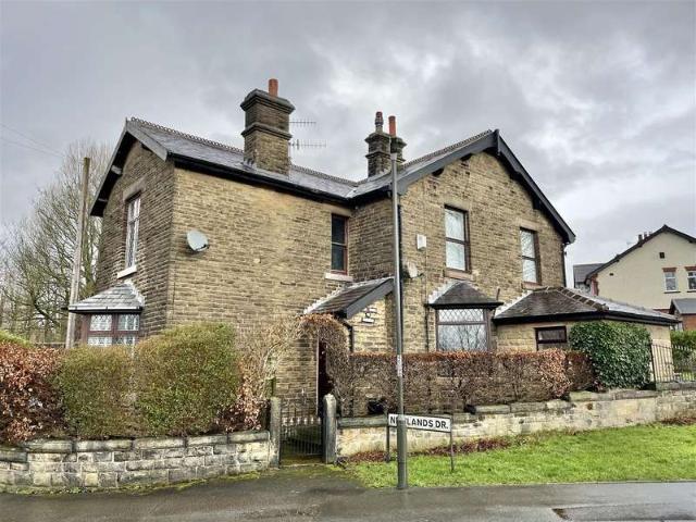 Farm for sale in Charlesworth, East Midlands