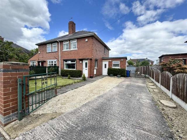 Farm for sale in Carlton, Monk Bretton