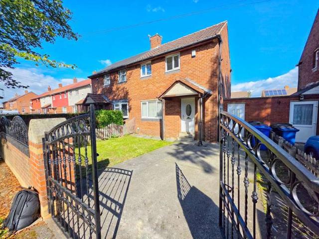 Farm for sale in Royston, South Yorkshire