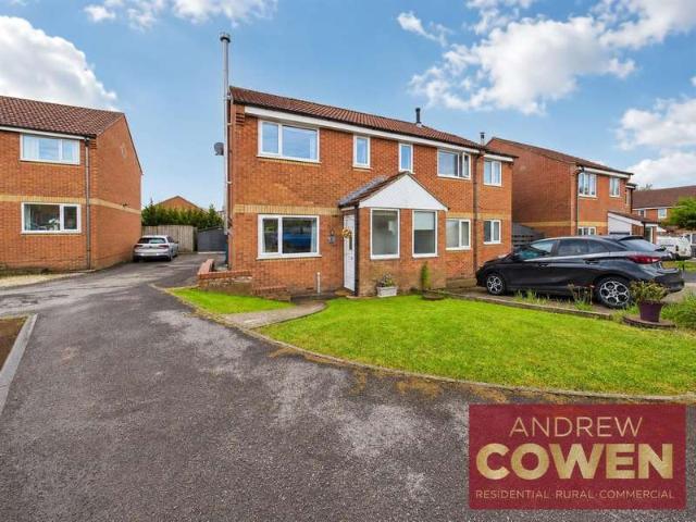 Farm for sale in Eastfield, Cayton
