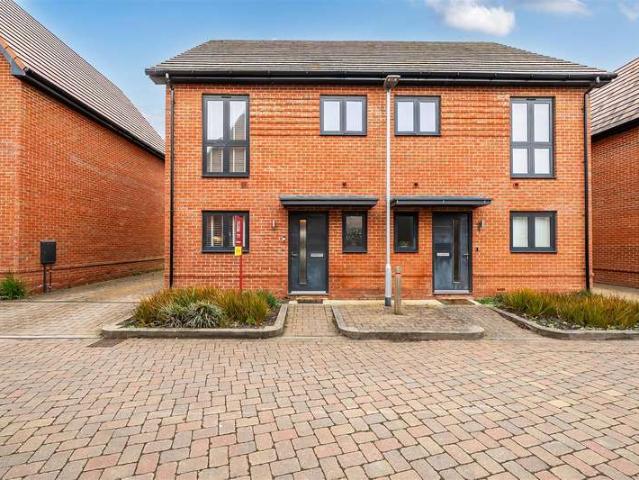 Farm for sale in Buckler's Park, Crowthorne
