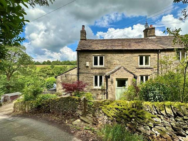 Farm for sale in Wash, Charlesworth