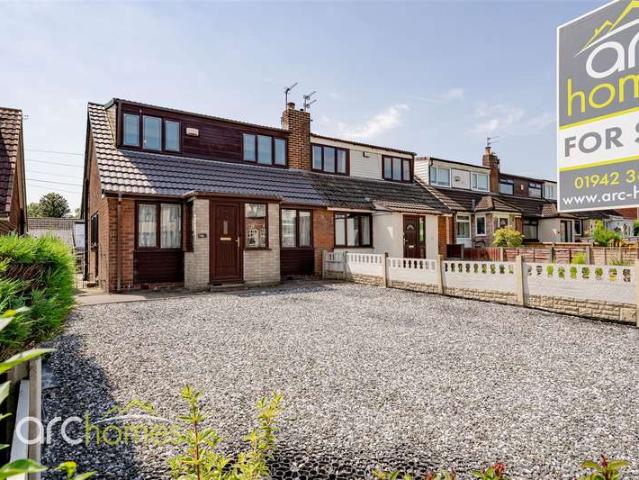 Farm for sale in Howe Bridge, Wigan