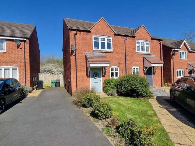 Semi Detached House for sale in Wythall, Hollywood