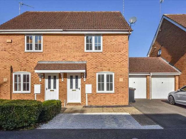 Farm for sale in Higham Ferrers, North Northamptonshire