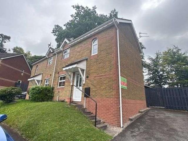 Farm for rent in Sirhowy, Wales