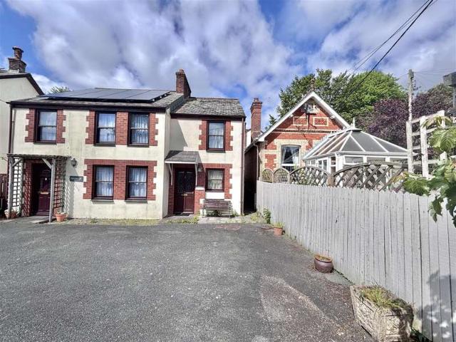 Farm for sale in Lostwithiel, Cornwall