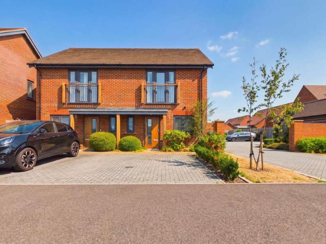 Farm for sale in Slaugham, Perryfields