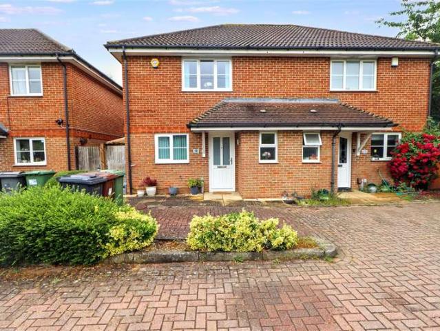 Farm for sale in Elstree and Borehamwood, Borehamwood