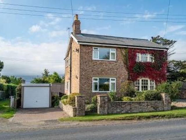 Farm for sale in Thornton-le-Clay