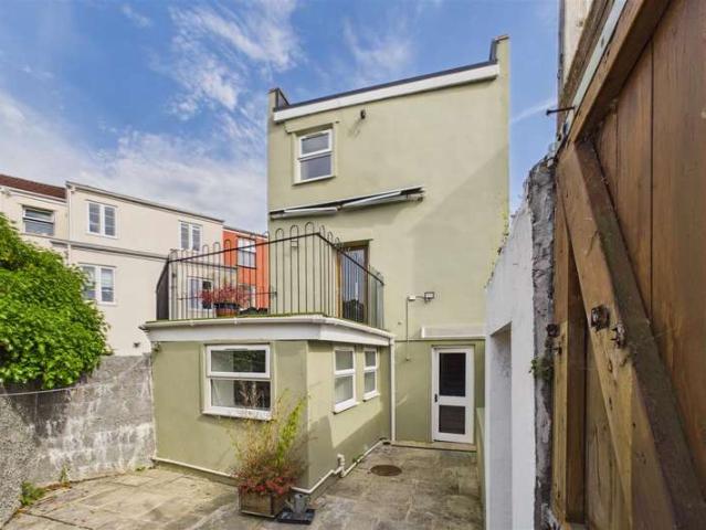 Farm for sale in Feckenham, City Of Bristol