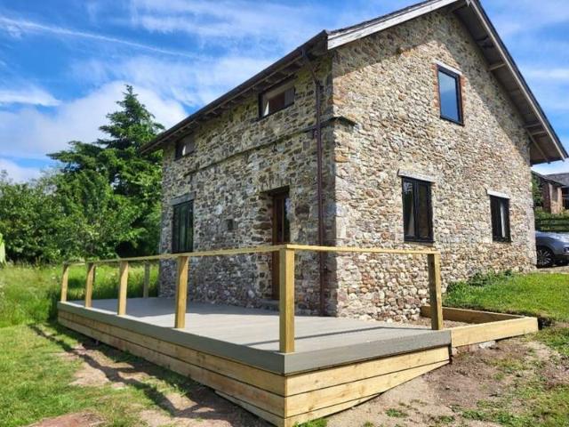 Farm for rent in Budlake, Devon