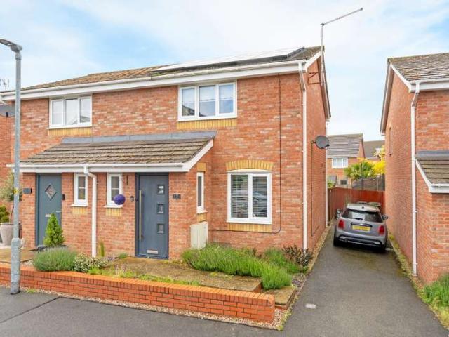 Farm for sale in Corby