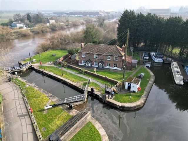 Farm for sale in Selby, North Yorkshire