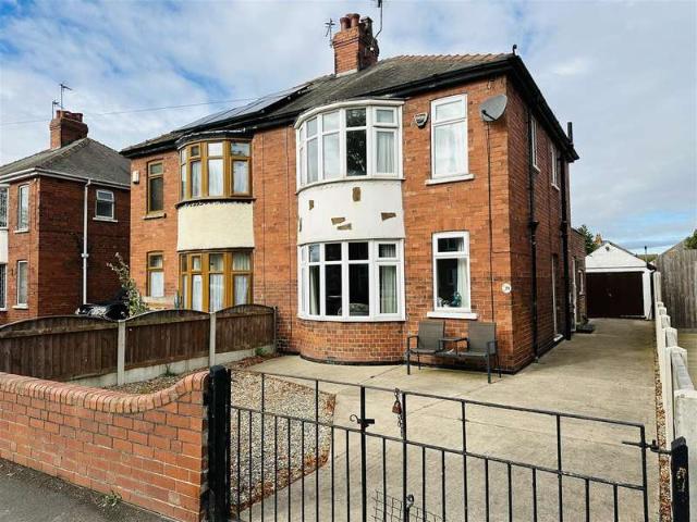 Farm for sale in Goole, East Riding Of Yorkshire