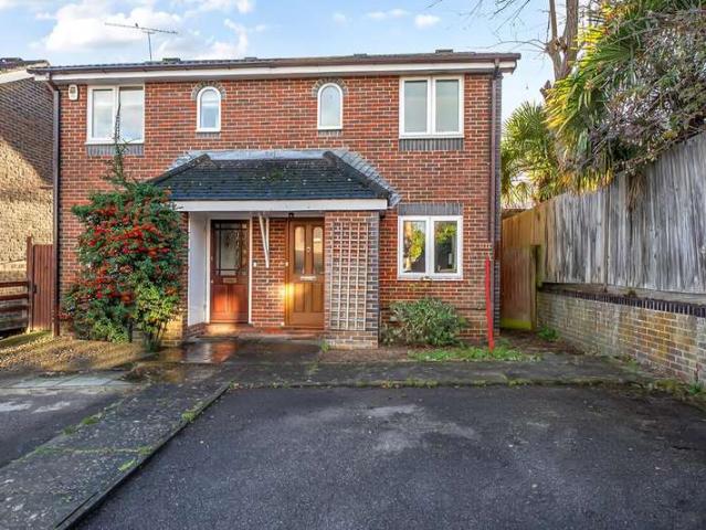 Farm for sale in Twyford